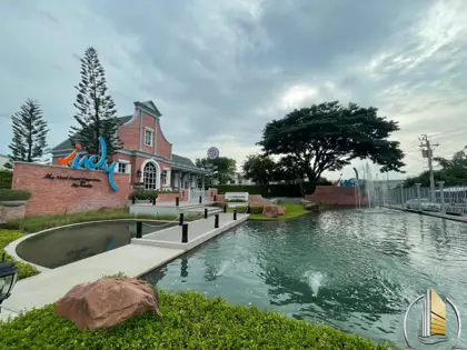 Prime Westgate Location! Indy Townhome near MRT Khlong Bang Phai & Central