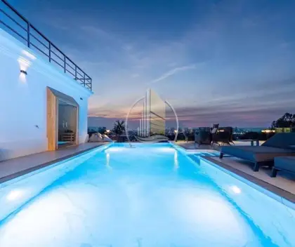 Luxurious Pool Villa for Sale in Pattaya