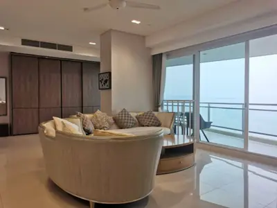 3-Bed  Reflection  Condo for Rent in Jomtien, Pattaya