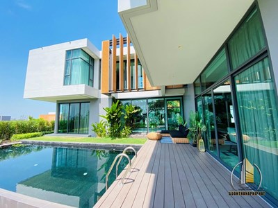 3 Bedroom Luxury House for Sale in Pattaya