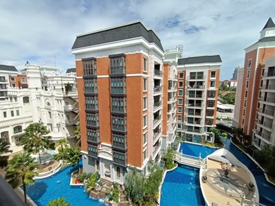 Espana Condo Resort Jomtien 1 bedroom for rent facing pool view (Rent till November 2024) 