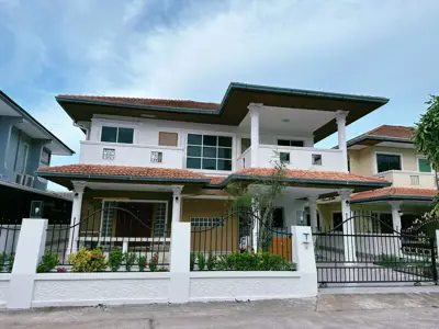 A two-storey house for rent - 4 Bedrooms