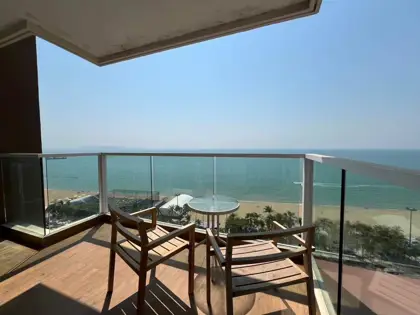 Cetus Beachfront Condominium Pattaya for Sale