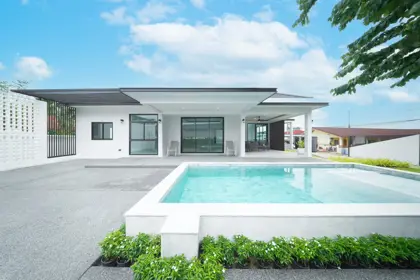 4 Bedroom Pool Villa for Sale in Naklue, Pattaya