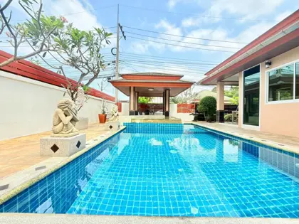 3 Bedroom House with Pool for Sale in Piam Mongkon Village