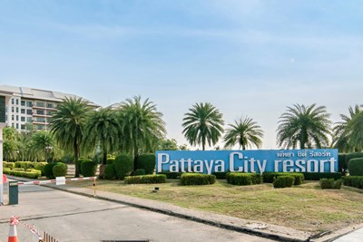 Huge room for sale at Pattaya City Resort