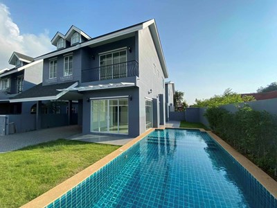 Nice House for Sale with Private Pool @Winston Village