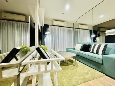 2 bedroom condo for rent with front sea view