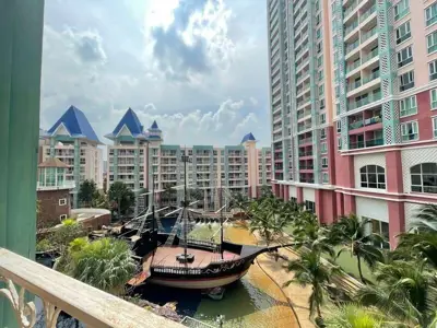Nice pool view 1-bedroom condo for sale at Grand Caribbean