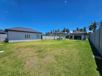 Luxury 4 Bedrooms House for rent 