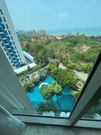 Good room for sale with good deal at Riviera Monaco Pattaya