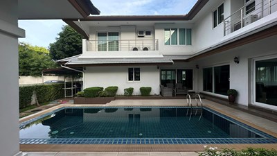 Beautiful Pool Villa for sale!  Naklua