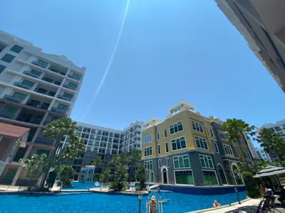 Nice pool view 2 bedroom for rent at Arcadia Beach Continental