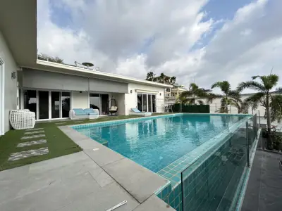 Stunning house for rent at Siam Royal View