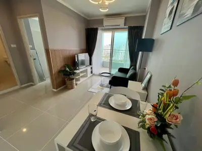 Nice 1 bedroom condo with sea view for sale at Lumpini Jomtien
