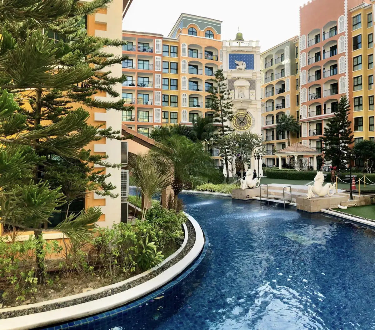 Venetian Signature Condo Resort Pattaya for sale 