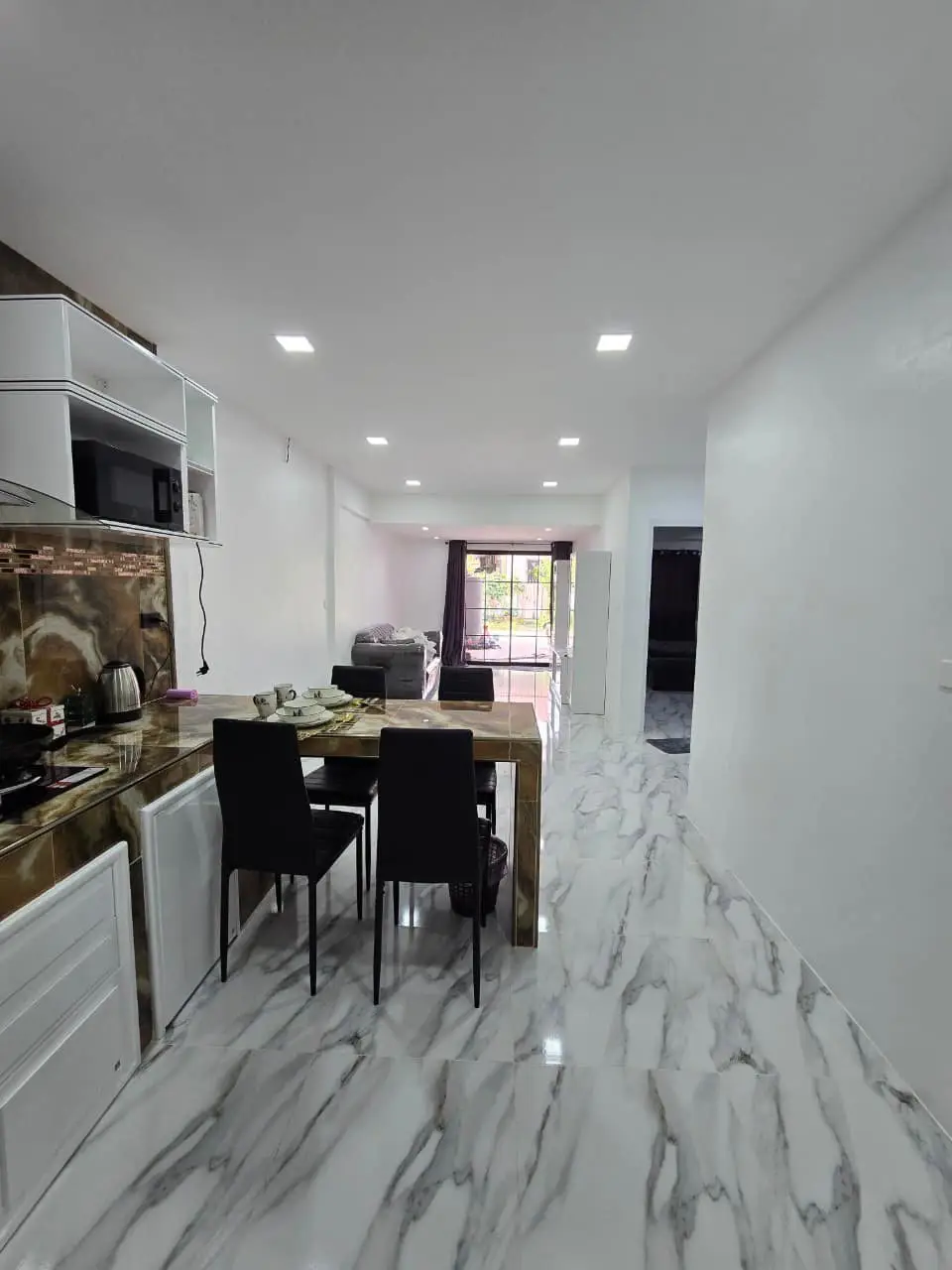 House for sale with tenant - 2 bedrooms