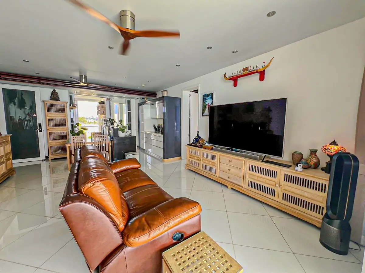 𝗣𝗲𝗻𝘁𝗵𝗼𝘂𝘀𝗲 𝗳𝗼𝗿 𝘀𝗮𝗹𝗲 