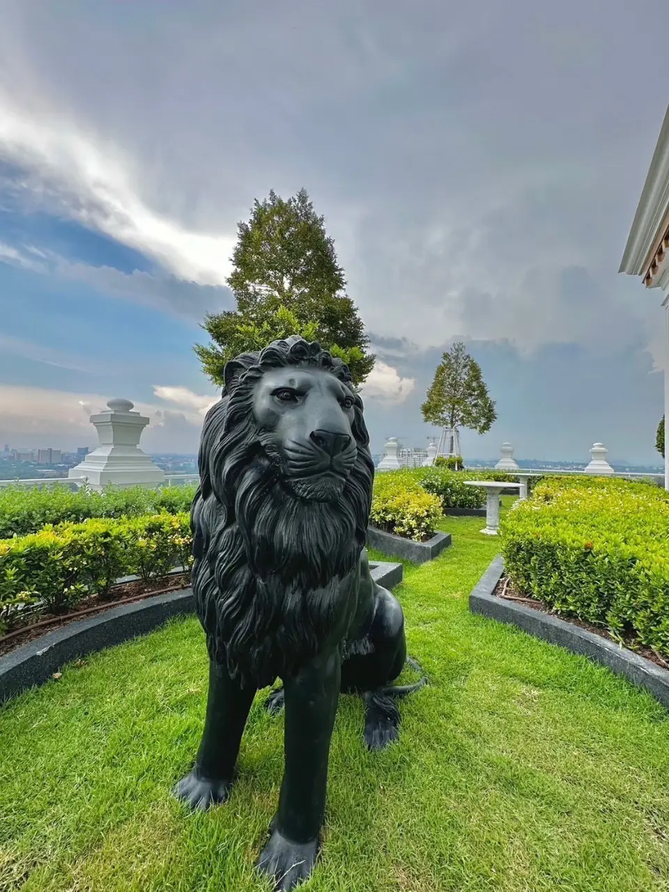 FOR SALE THE EMPIRE TOWER PATTAYA