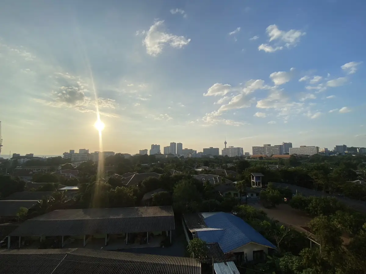 Studio room for sale at Laguna beach 2