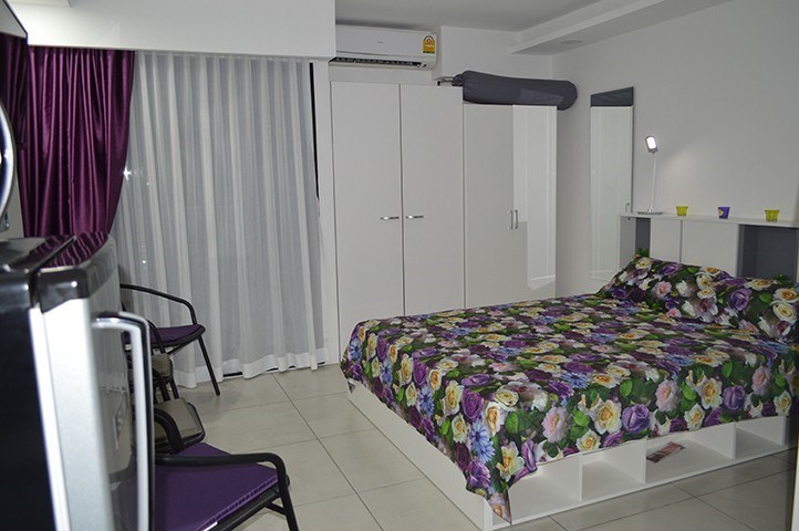 Quick Sale Studio Sea View on Pratumnak Hill