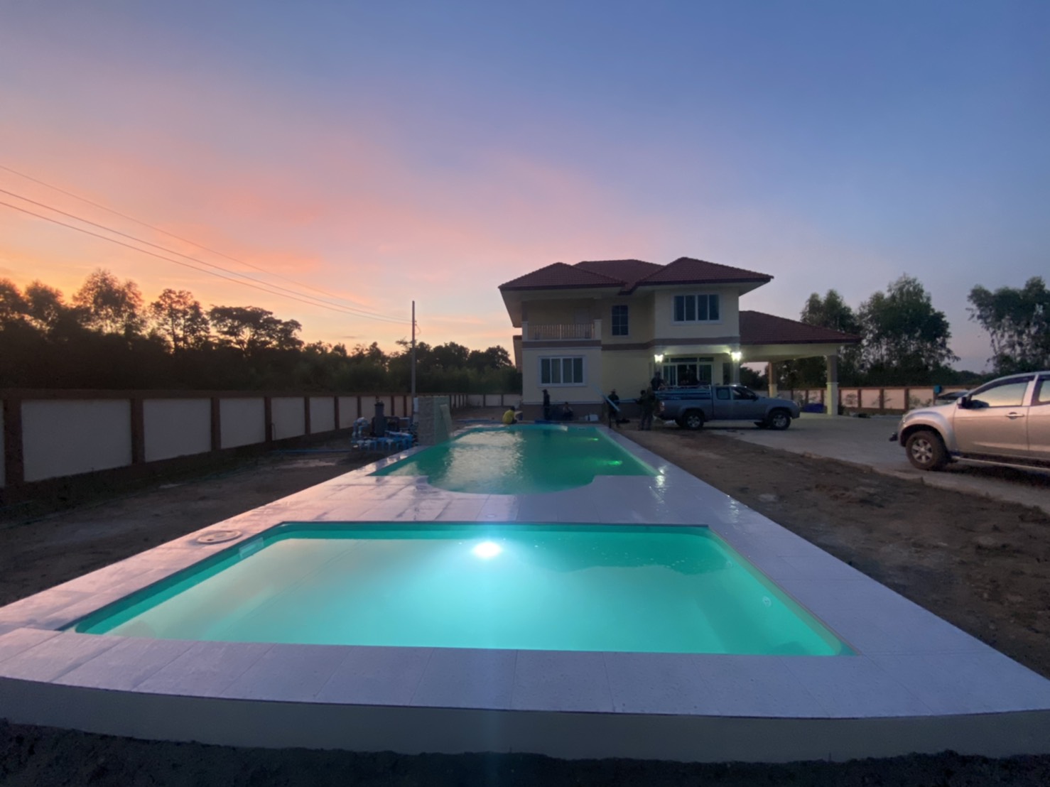 12 M ROMAN WITH SPA POOL