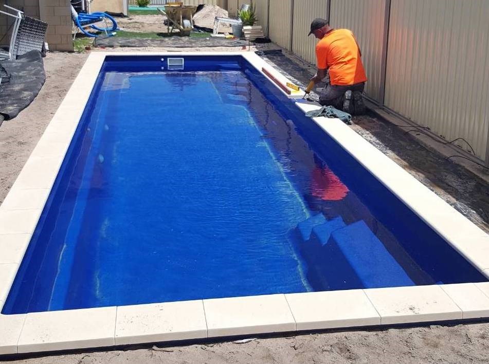 NOVA 8 M. LAP POOL
