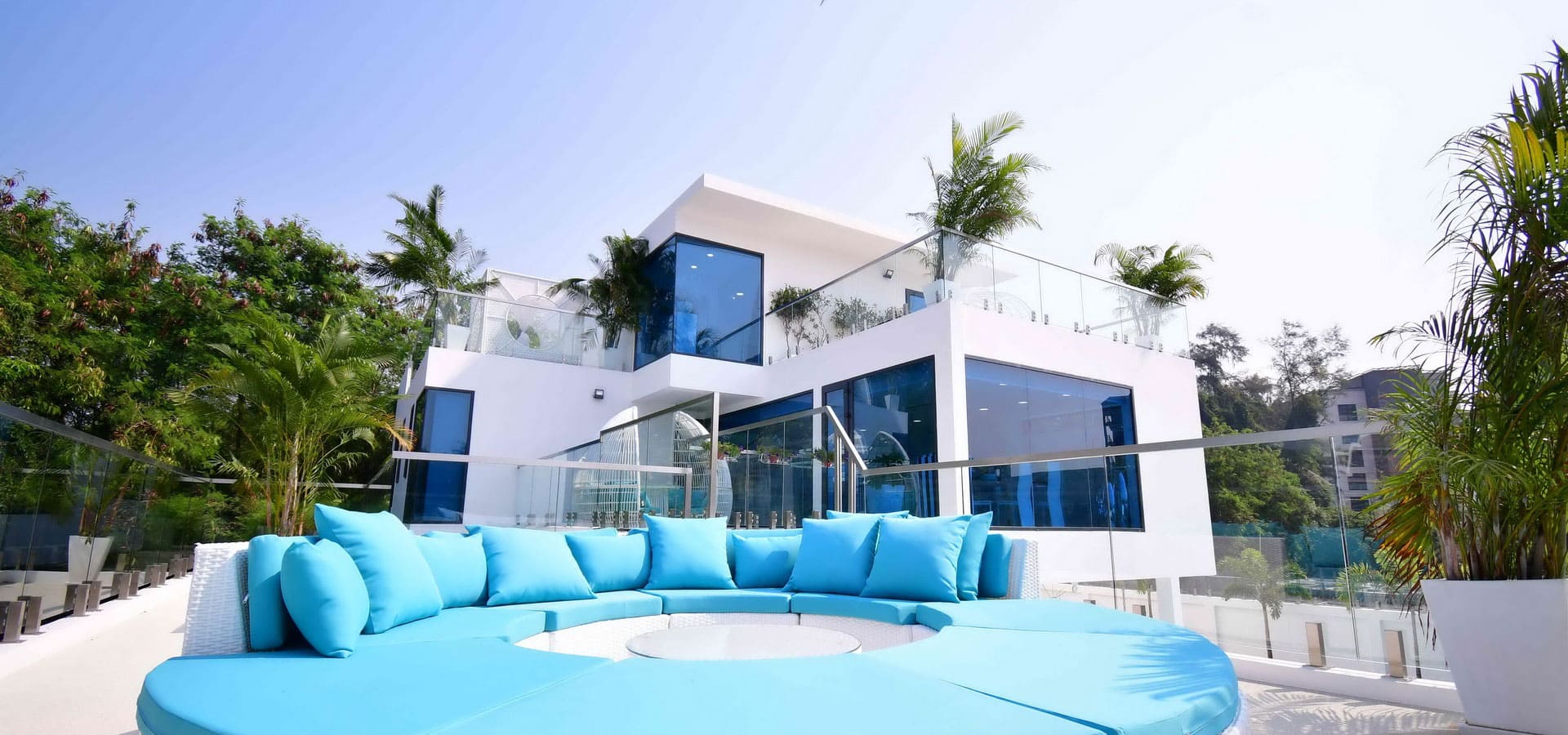 <h2>Blue Home Real-estate </h2><p>THE REAL-ESTATE COMPANY FOR THE CUSTOMER!</p>