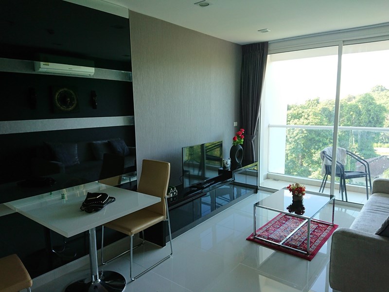 Beautifully decorated 1-bedroom in The Vision
