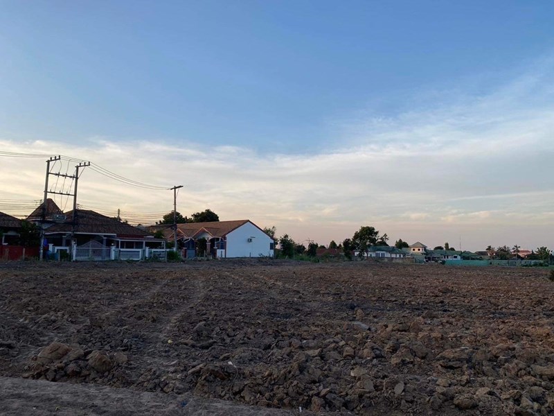 Land for sale size 11 rai 3 ngan 9 square wah Soi Khao Noi