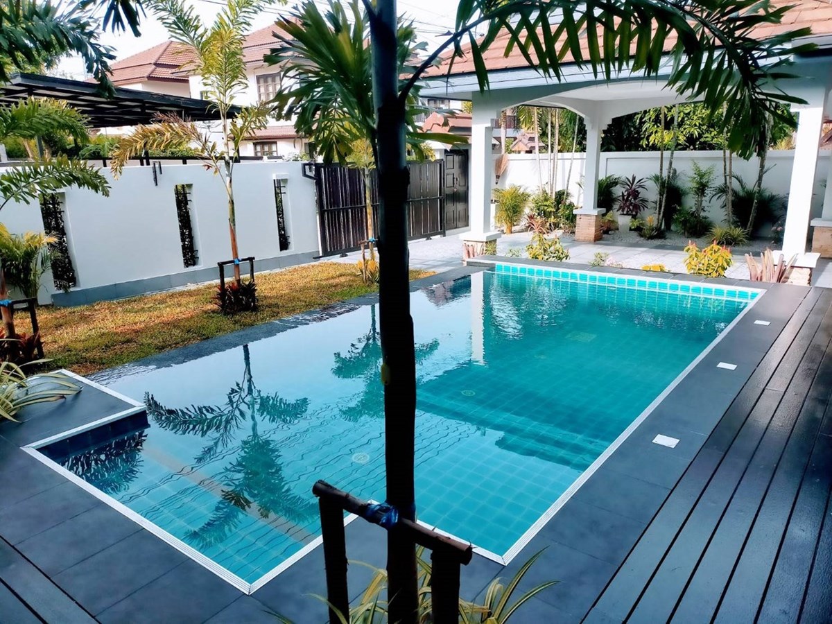 Executive  house for sale 4 bedroom 5 bathroom