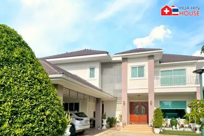 Luxuriöses Familienhaus auf 1 Rai Grundstück
