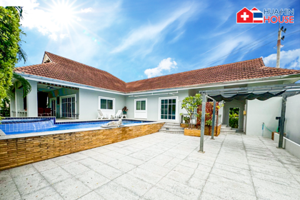 Luxuriöses Haus: 3 SZ, 2 Bäder + Privatpool