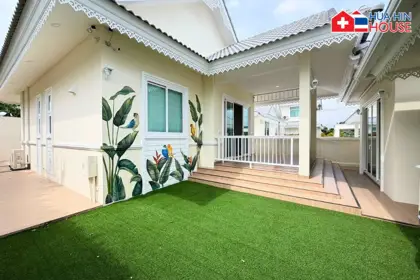 Modern Beachside House for Sale, 800m Walk