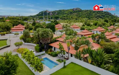 Exklusive Poolvilla mit Golfvorteil