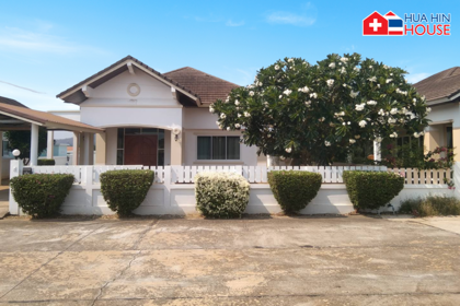 2-Bedroom House with Garden Space in Khao Tao