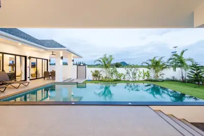 Entdecken Sie Botanoca: Luxuriöse Pool-Villen in Hua Hin