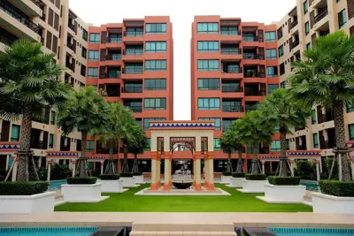 Erleben Sie Super-Luxus-Wohnen direkt am Strand im Zentrum von Hua Hin im Marakesh!!