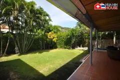 Balinese villa, quiet with mountain view