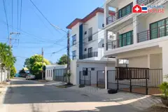 3 Story Private House near the Sea