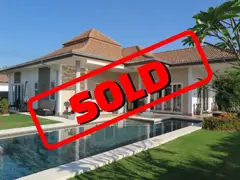 Exquisite Home with Private Pool