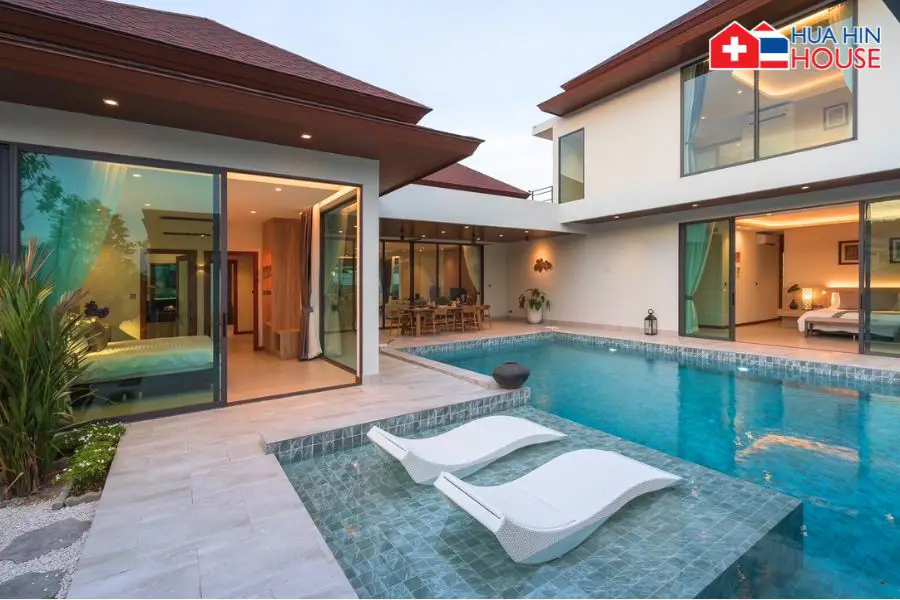 Luxury Villa Live Next Door To a World-Class Golf Course. 