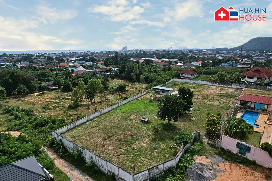 Seltenes Grundstück mit Meerblick im Zentrum von Hua Hin