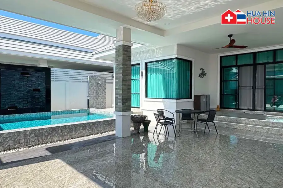 Beautiful Modern Pool Villa for Sale – Prime Hua Hin Location