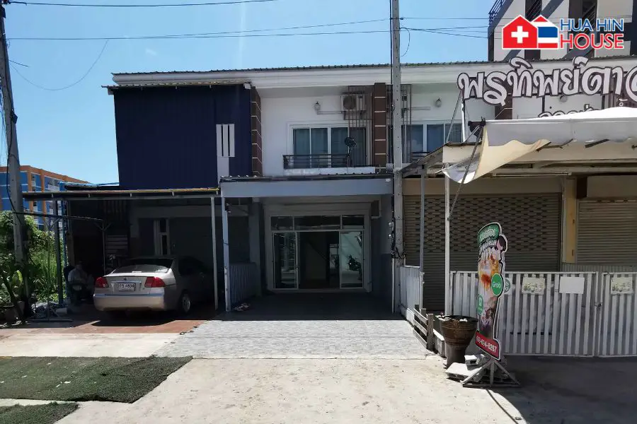 Shophouse for Sale – Prime Location on Soi 102, Hua Hin 