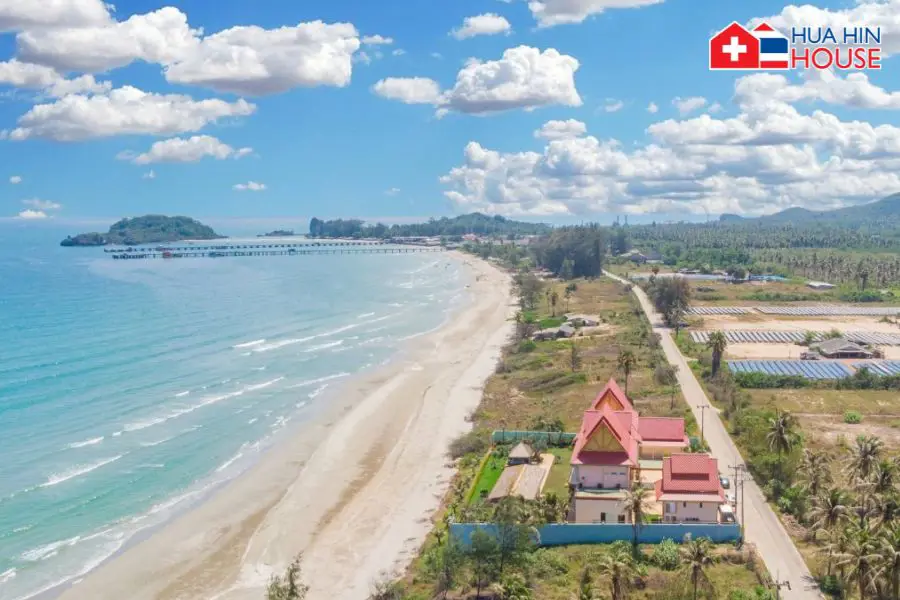 Private Beachfront with Panoramic Sea Views