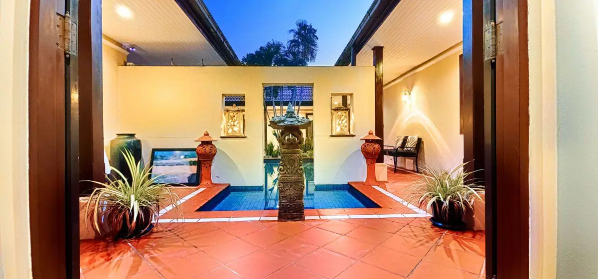 Multi-Generation Luxury Pool-Villa in Hin Lek Fai