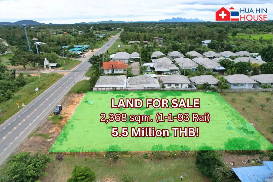 1.5 Rai Thap Tai Land, Great Location