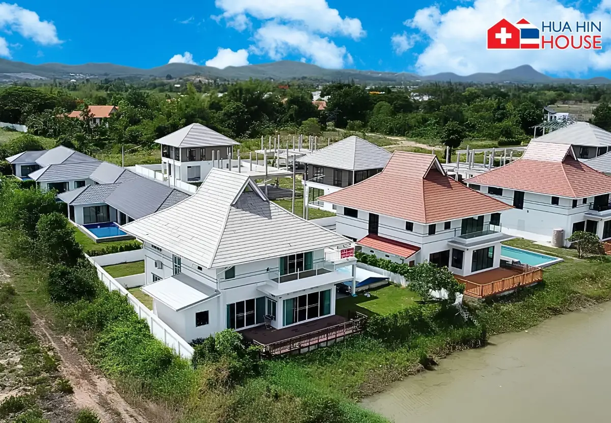 Lakeside House for Sale