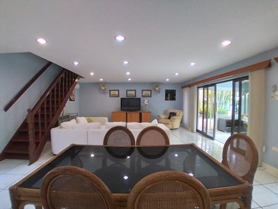 House for rent Pattaya showing the dining and living areas